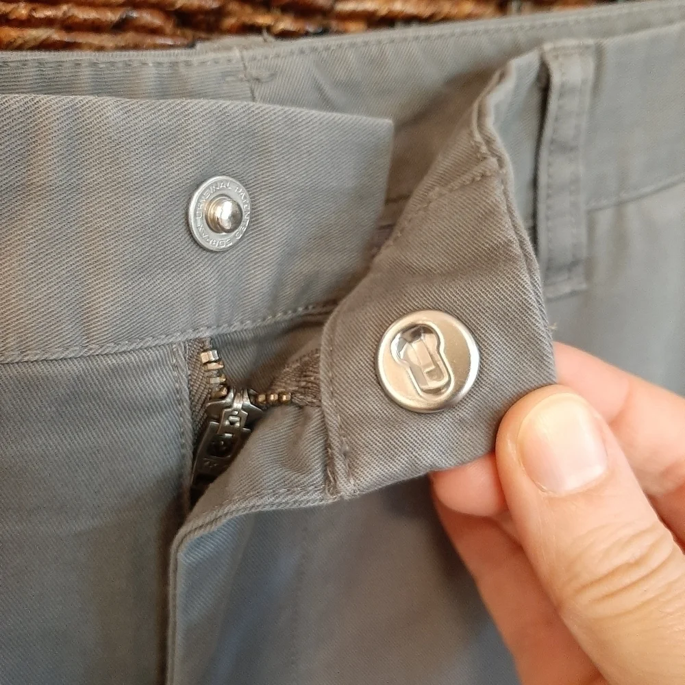 Bonobos style stretched